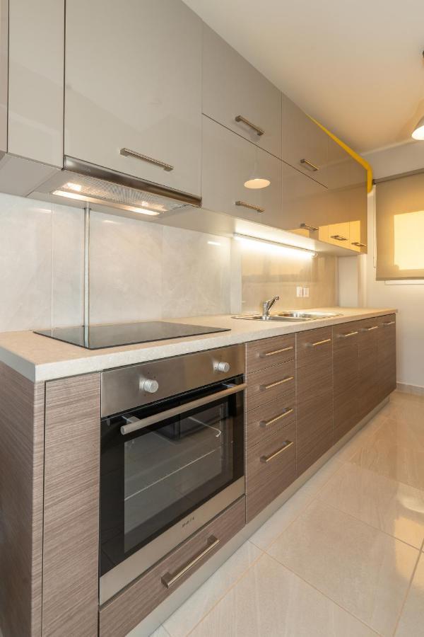 Apartament Sunny Penthouse W/ Acropolis View Next To Metro Ateny Zewnętrze zdjęcie