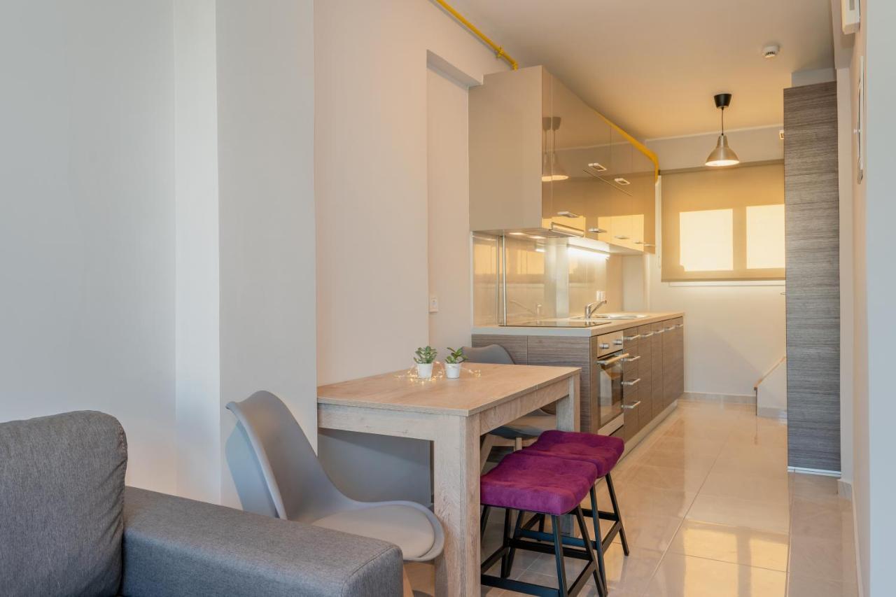 Apartament Sunny Penthouse W/ Acropolis View Next To Metro Ateny Zewnętrze zdjęcie